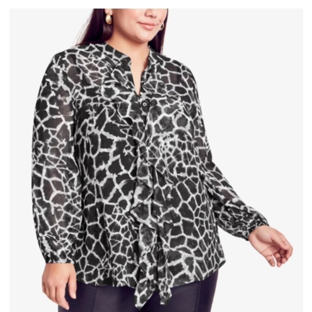 BEAUTIFUL NWT 22/24 BLACK AND GRAY ANIMAL PRINT BLOUSE WITH RUFFLE FRONT - Picture 3 of 7